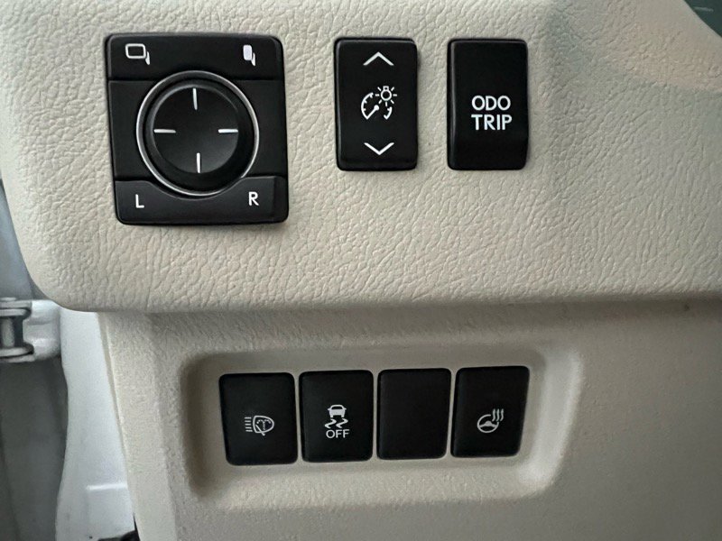 Used 2013 Lexus GX 460 Premium image 24