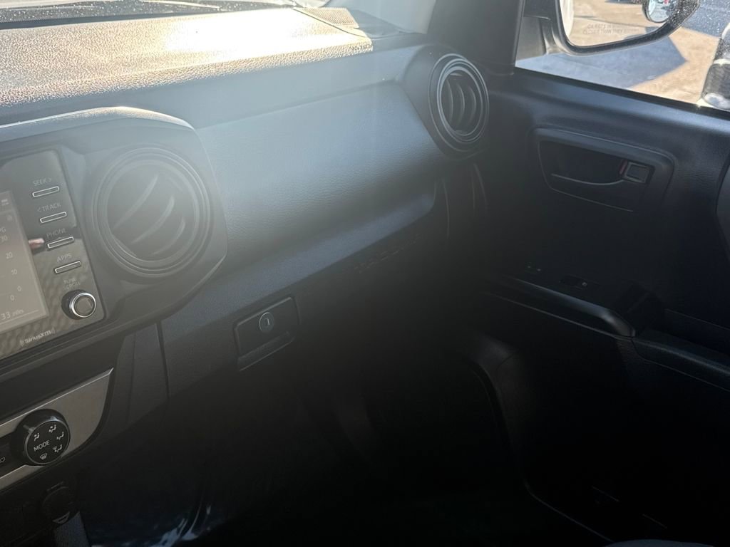 Used 2020 Toyota Tacoma SR image 26