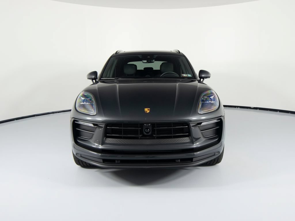 Certified 2026 Porsche Macan AWD/4WD image 13