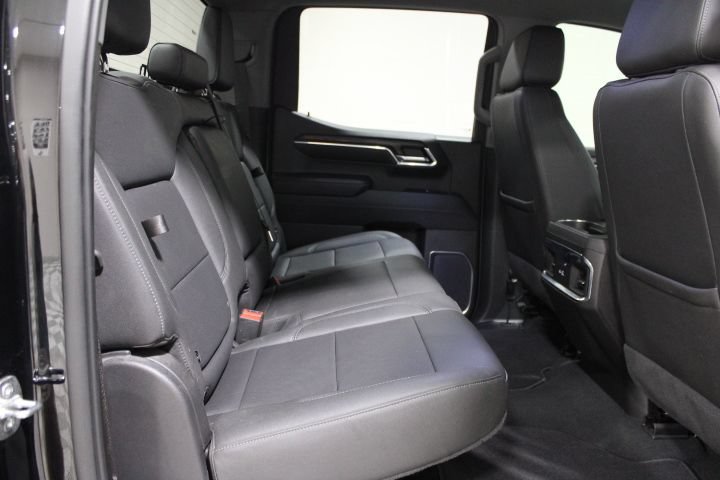 Used 2022 GMC Sierra 1500 SLT w/ SLT Convenience Package AWD/4WD image 31