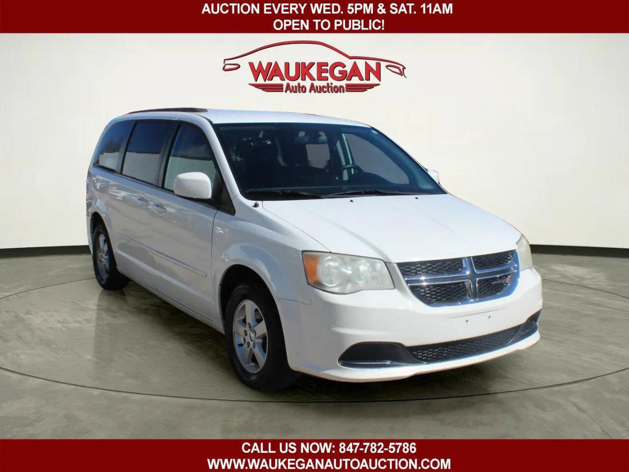 Used 2012 Dodge Grand Caravan SXT image 3