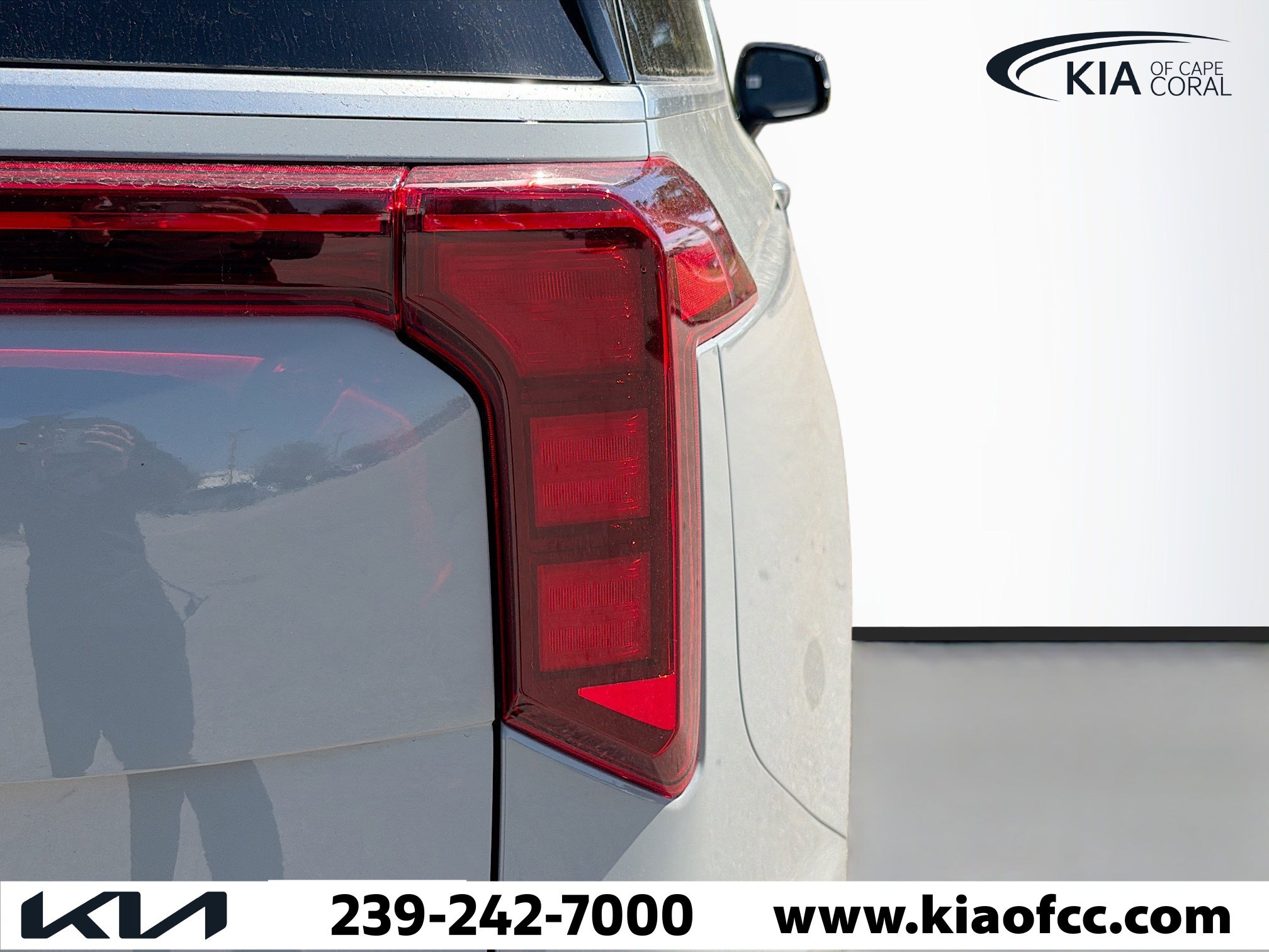 New 2026 Kia Carnival EX image 9