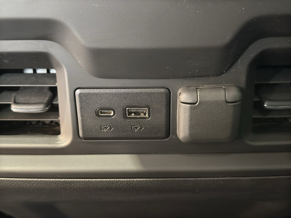 Used 2022 Chevrolet Silverado 1500 LT Trail Boss w/ Bed Protection Package AWD/4WD image 14