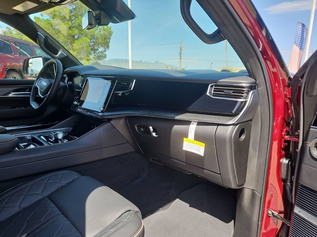 New 2026 Jeep Grand Wagoneer L Summit AWD/4WD image 23