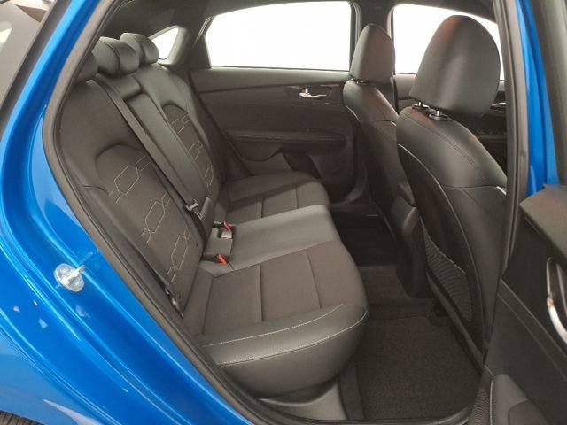 Used 2023 Kia Forte GT-Line image 27