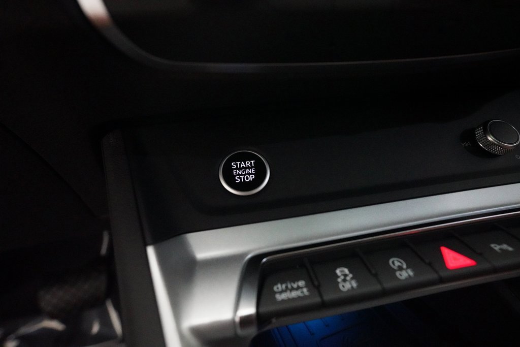 New 2025 Audi Q3 2.0T Premium Plus image 32