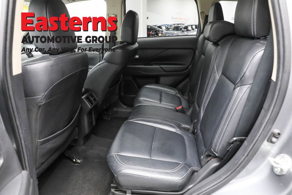 Used 2020 Mitsubishi Outlander SEL image 20