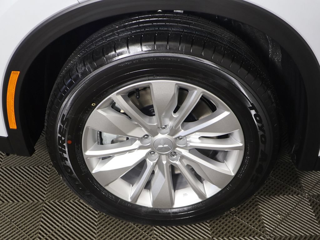 New 2026 Mitsubishi Outlander ES AWD/4WD image 19
