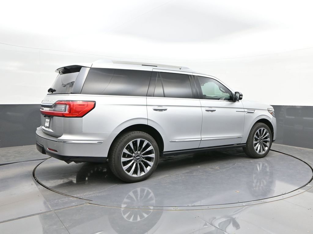 Used 2019 Lincoln Navigator Select RWD image 15
