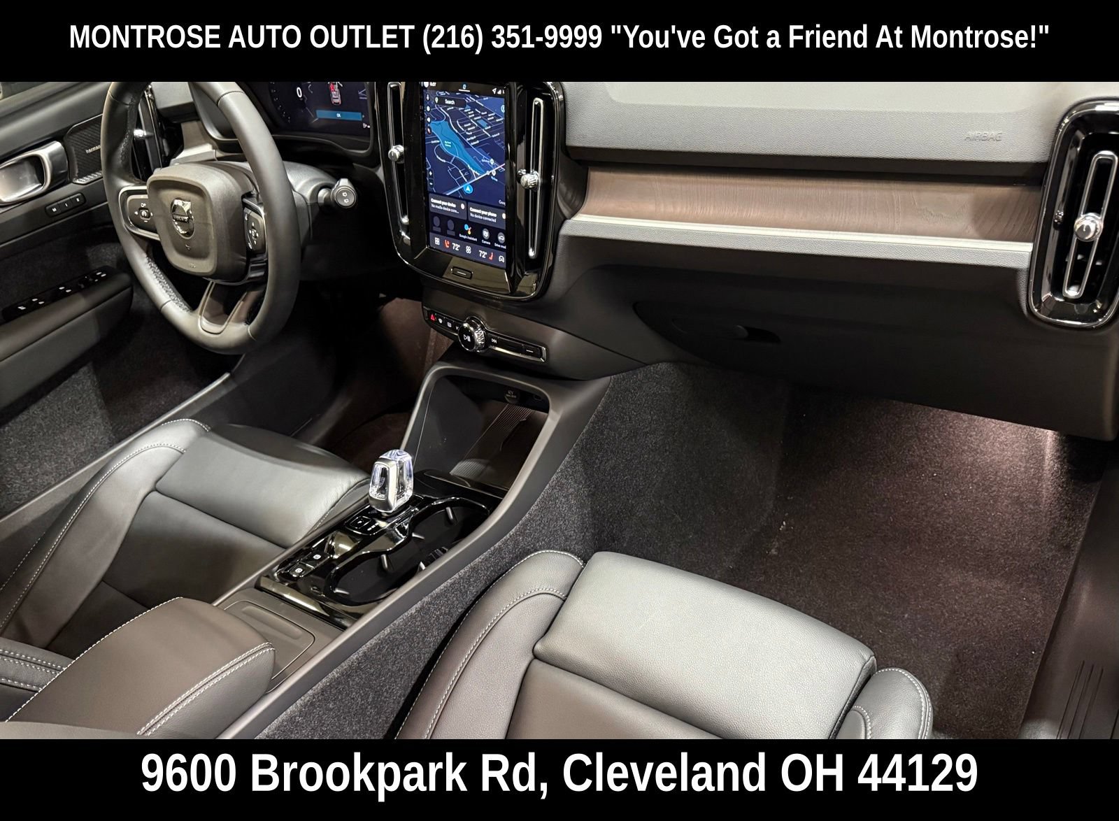 New 2026 Volvo XC40 B5 Plus w/ Protection Package Premier AWD/4WD image 17