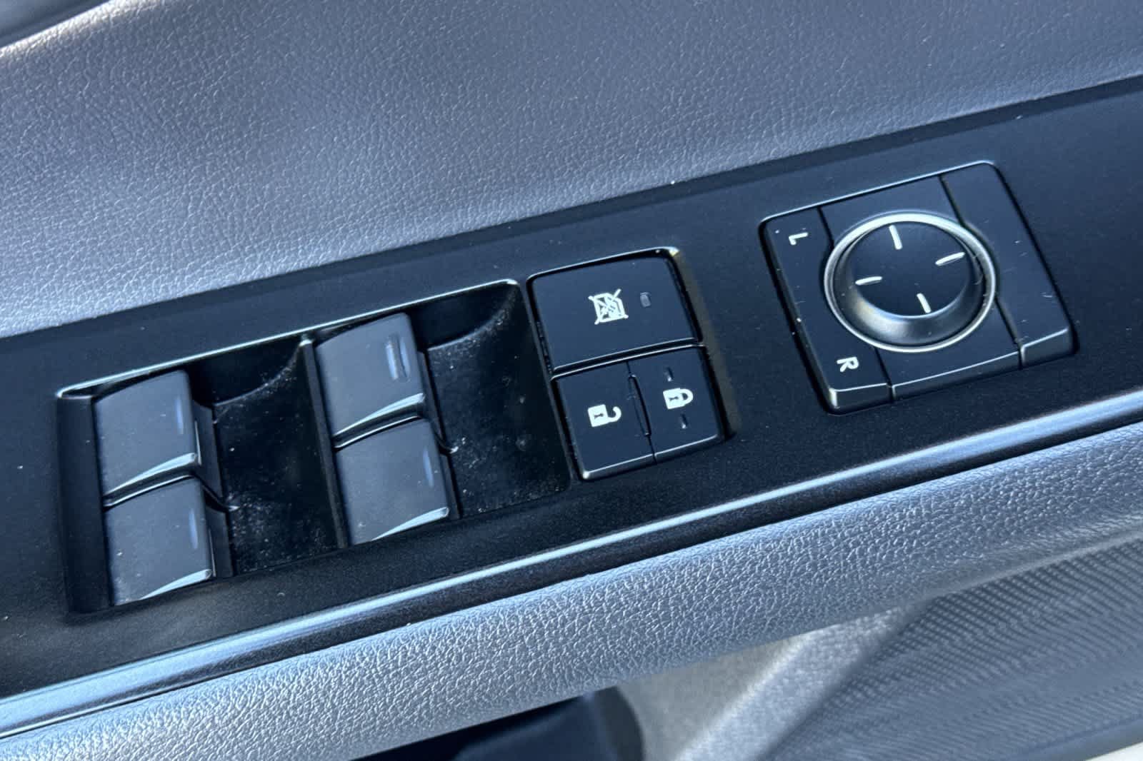 Used 2021 Lexus UX 200 w/ Accessory Package (Z1) FWD image 13