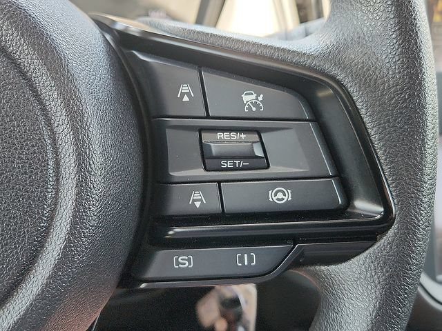 Used 2025 Subaru Crosstrek 2.0i AWD/4WD image 17