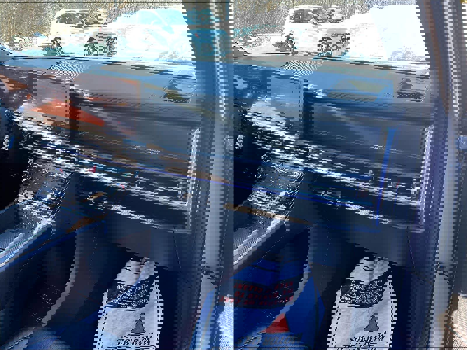 Used 2025 Hyundai Santa Fe Limited image 13