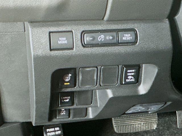 New 2025 Nissan Frontier SV w/ SV Convenience Package image 14