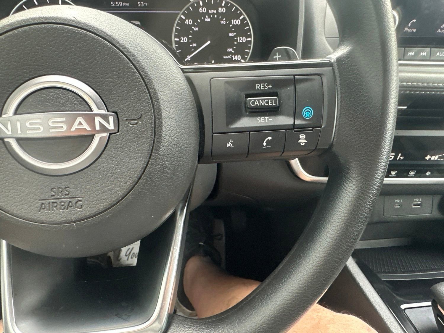 Used 2023 Nissan Rogue SV AWD/4WD image 25
