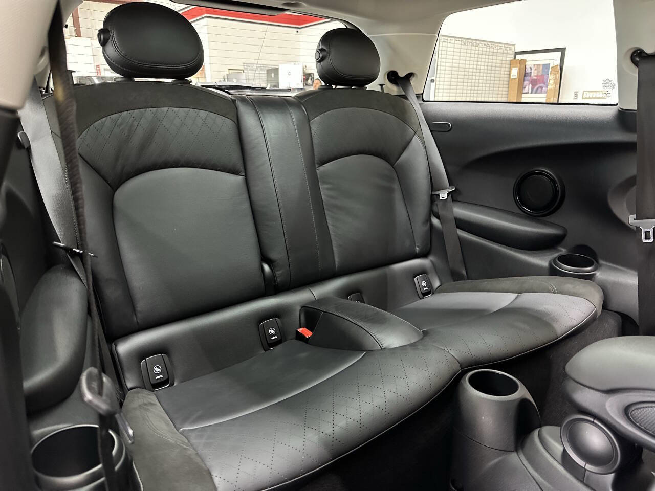 Used 2022 MINI Cooper SE image 13