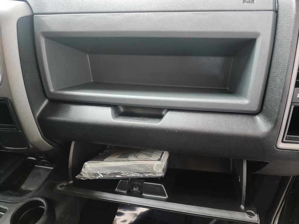 Used 2018 RAM 2500 Tradesman w/ Chrome Appearance Group image 30