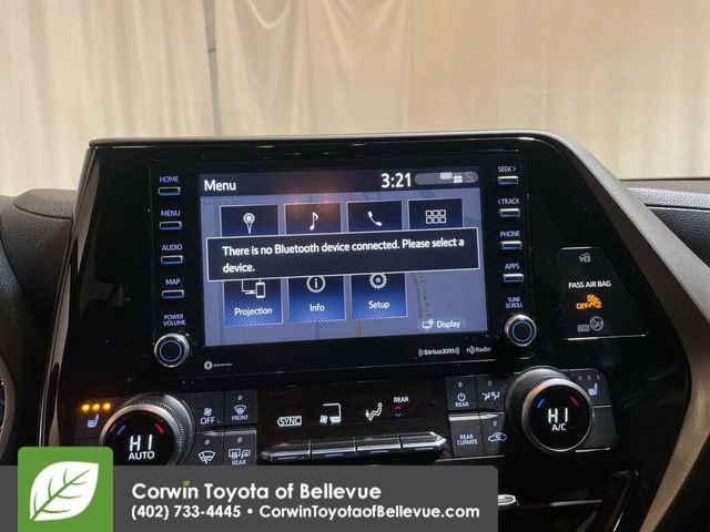 Used 2020 Toyota Highlander XLE image 21