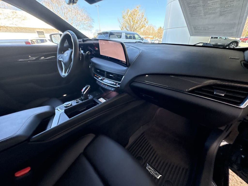 Certified 2025 Cadillac CT5 V w/ Technology Package image 29