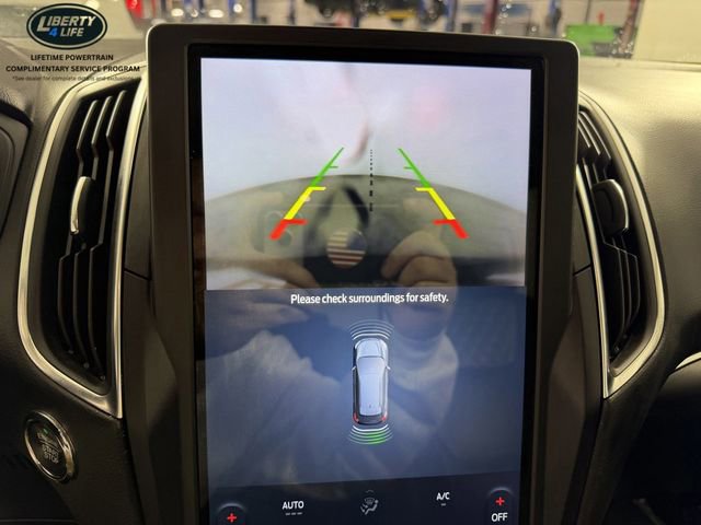 Certified 2024 Ford Edge Titanium image 37