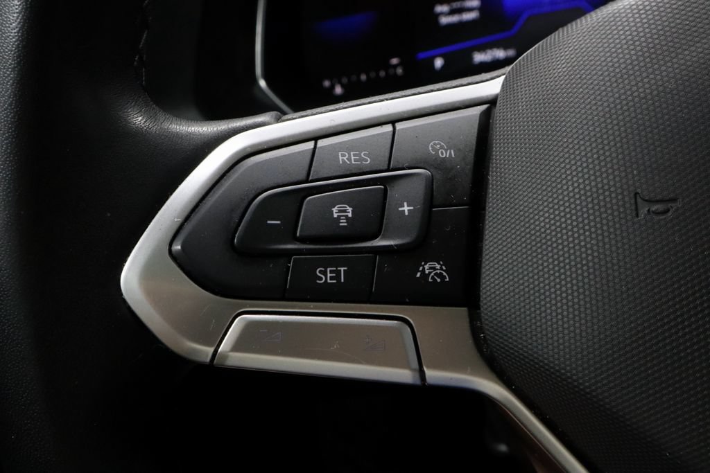 Used 2023 Volkswagen Jetta SE FWD image 27