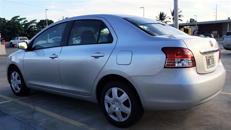 Used 2012 Toyota Yaris Sedan FWD image 3
