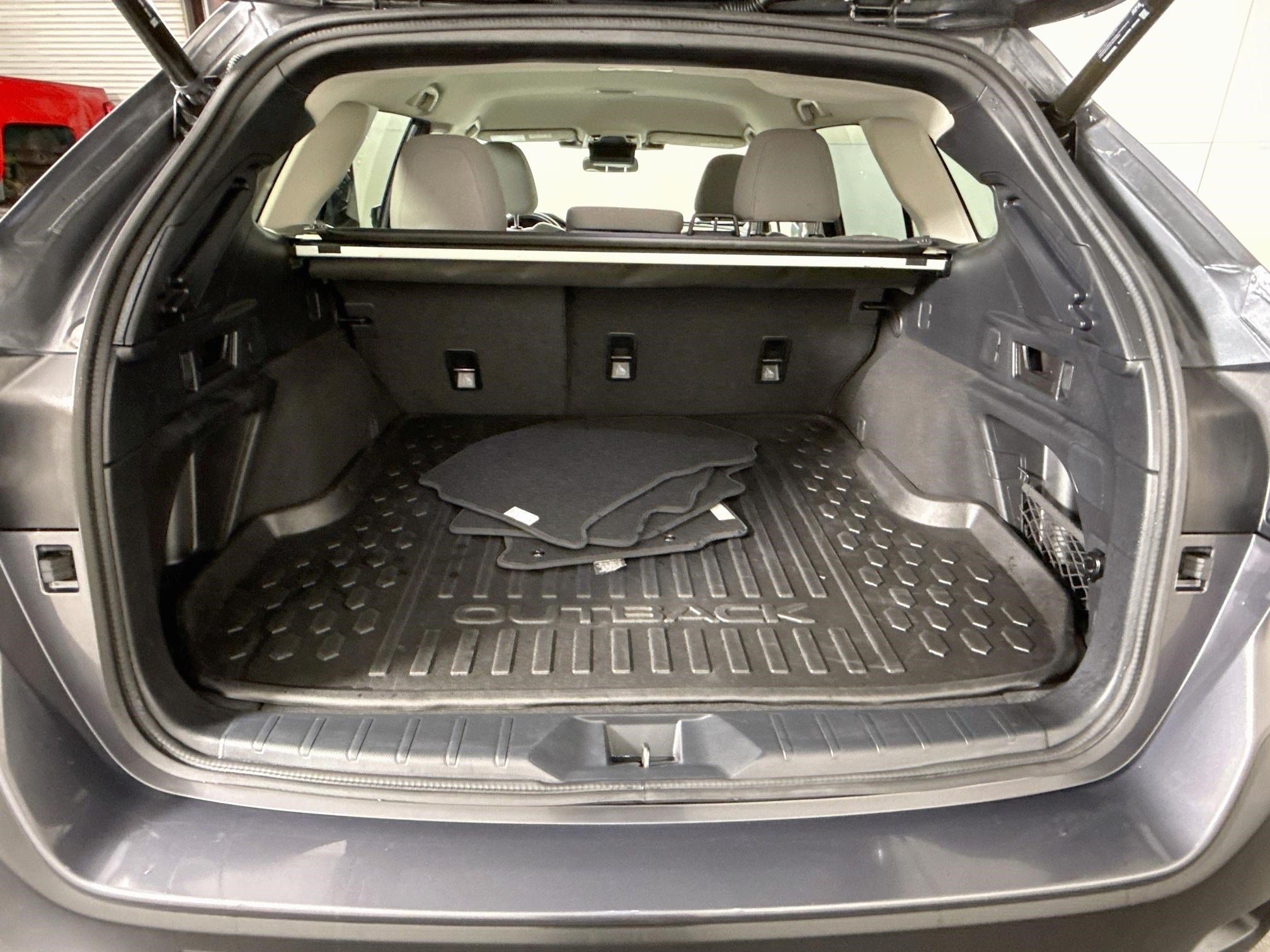 Used 2023 Subaru Outback Premium AWD/4WD image 35