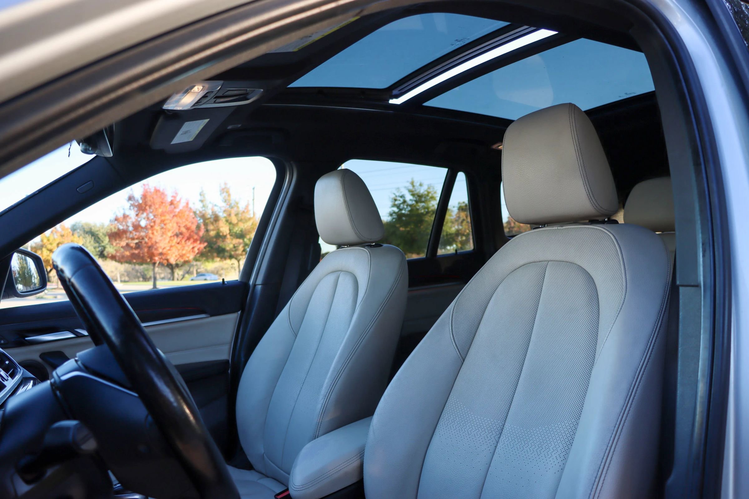 Used 2017 BMW X1 xDrive28i image 15