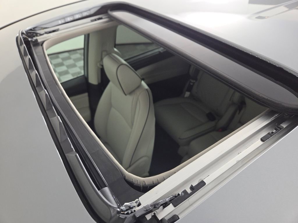 New 2026 Honda Odyssey Touring image 3