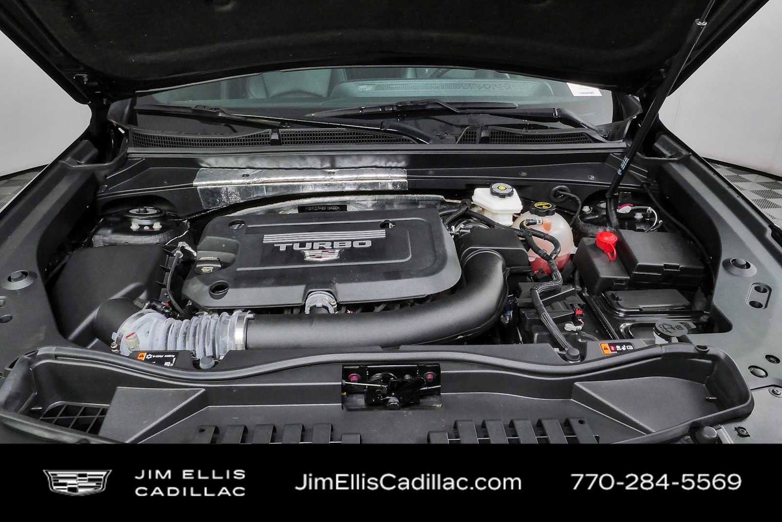 Certified 2025 Cadillac XT4 Premium Luxury FWD image 33