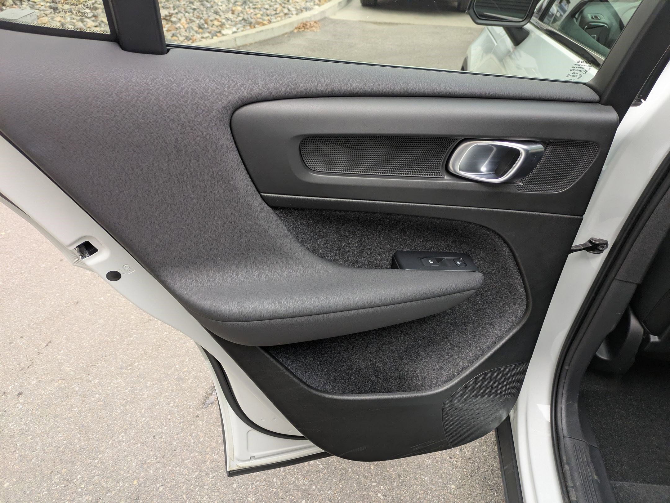 Certified 2023 Volvo C40 P8 Recharge Ultimate image 29