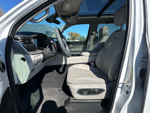 Used 2024 Jeep Wagoneer Series III w/ Premium Group I image 28