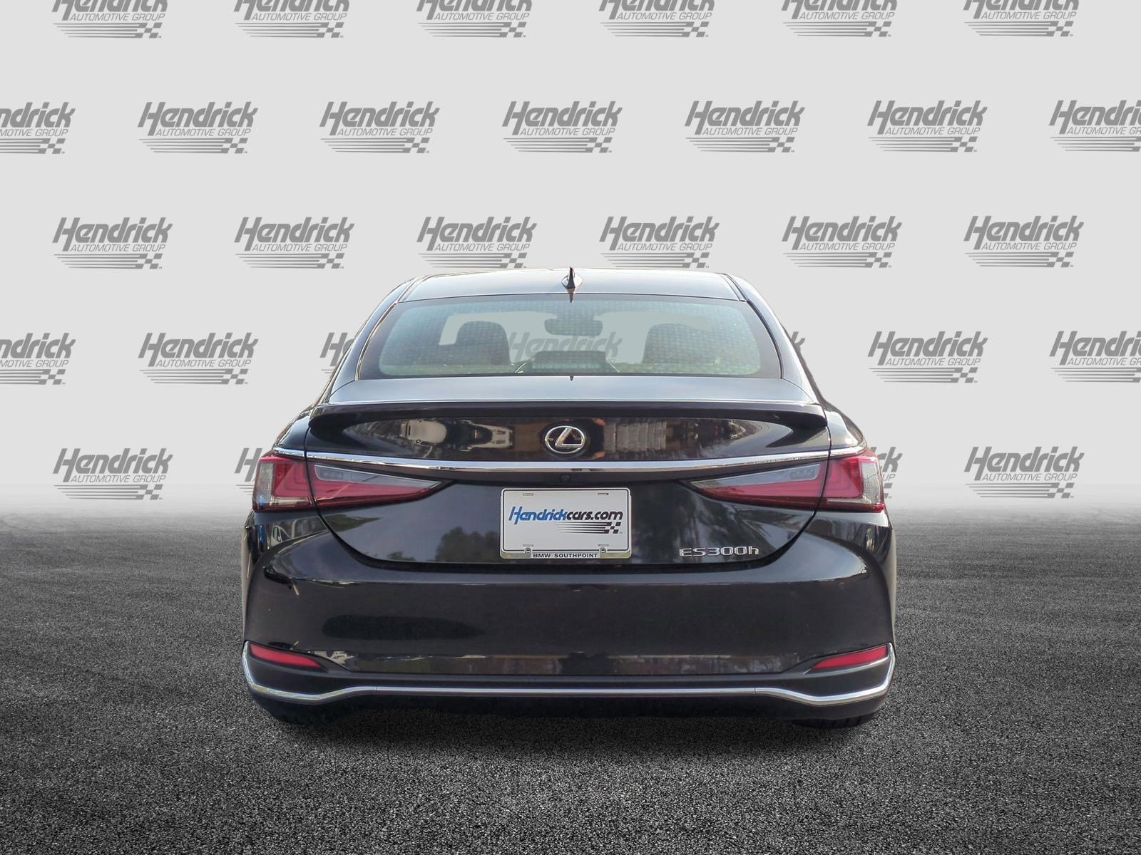 Used 2024 Lexus ES 300h w/ Technology Package image 9