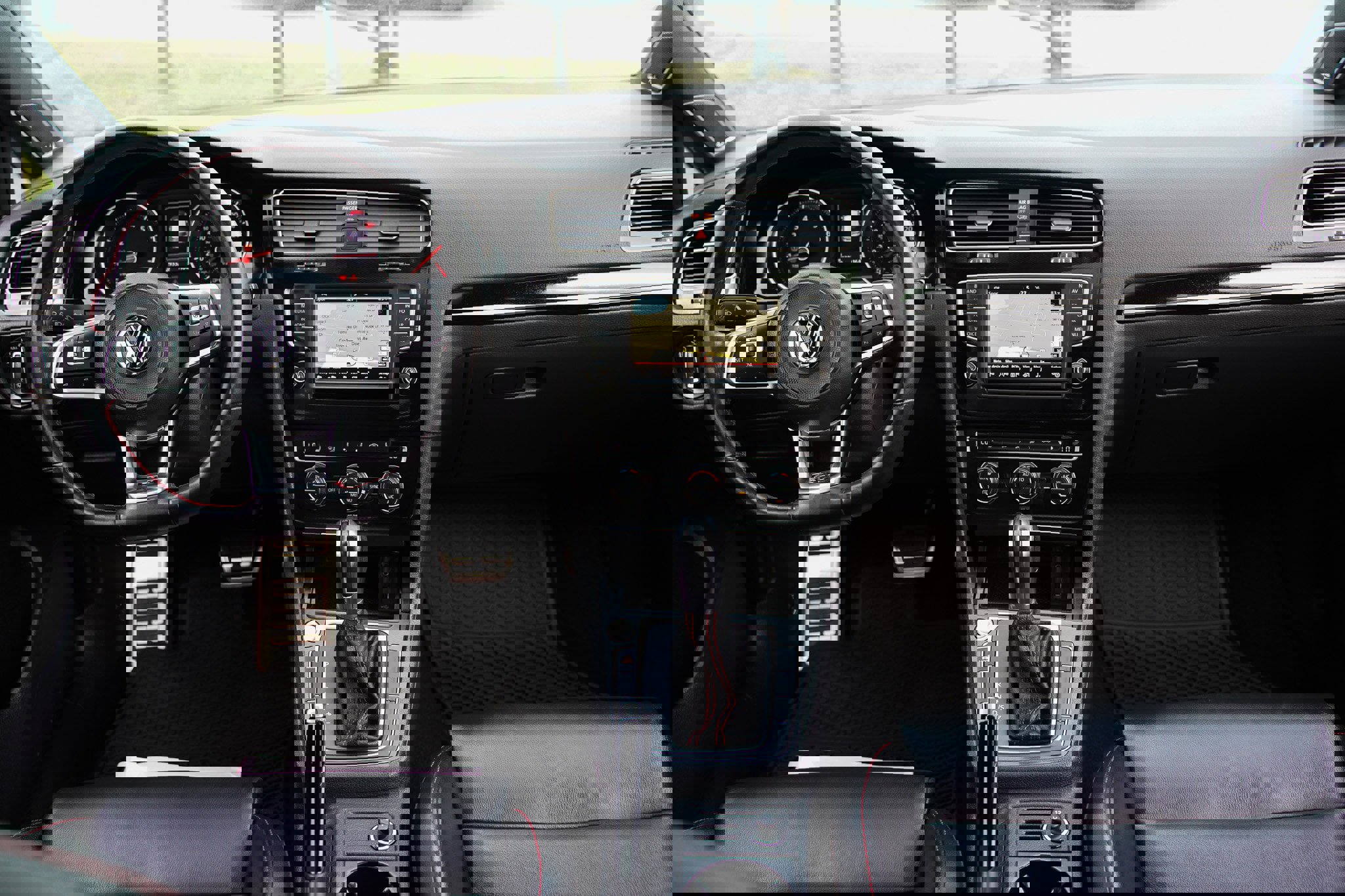 Used 2017 Volkswagen GTI Autobahn image 2