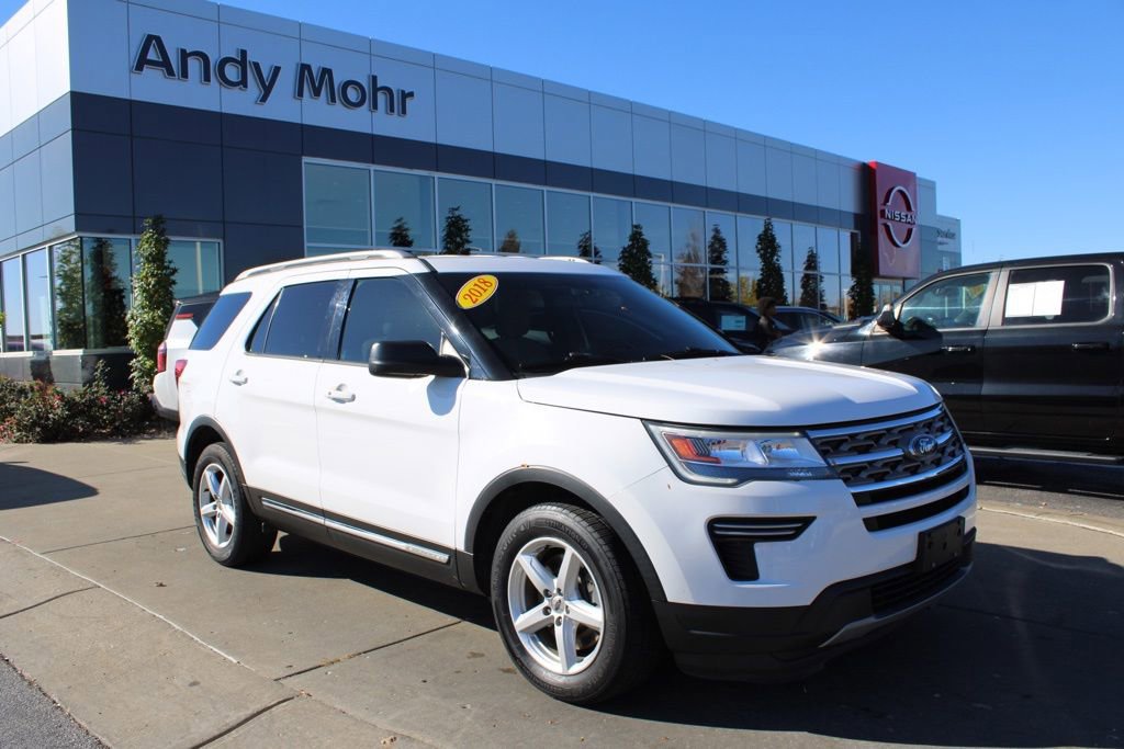 Used 2018 Ford Explorer XLT image 1