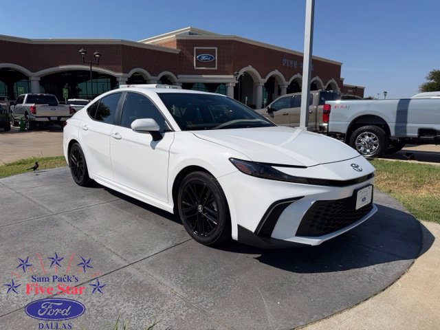 Used 2025 Toyota Camry SE w/ Convenience Package