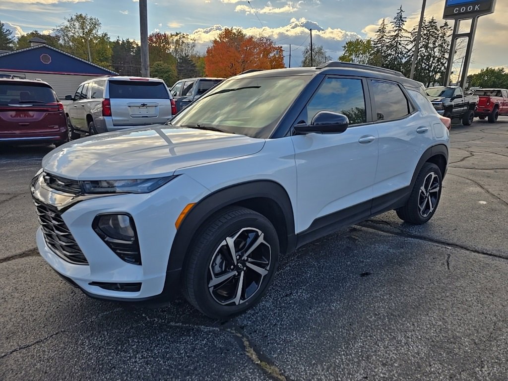 Used 2022 Chevrolet TrailBlazer RS image 2