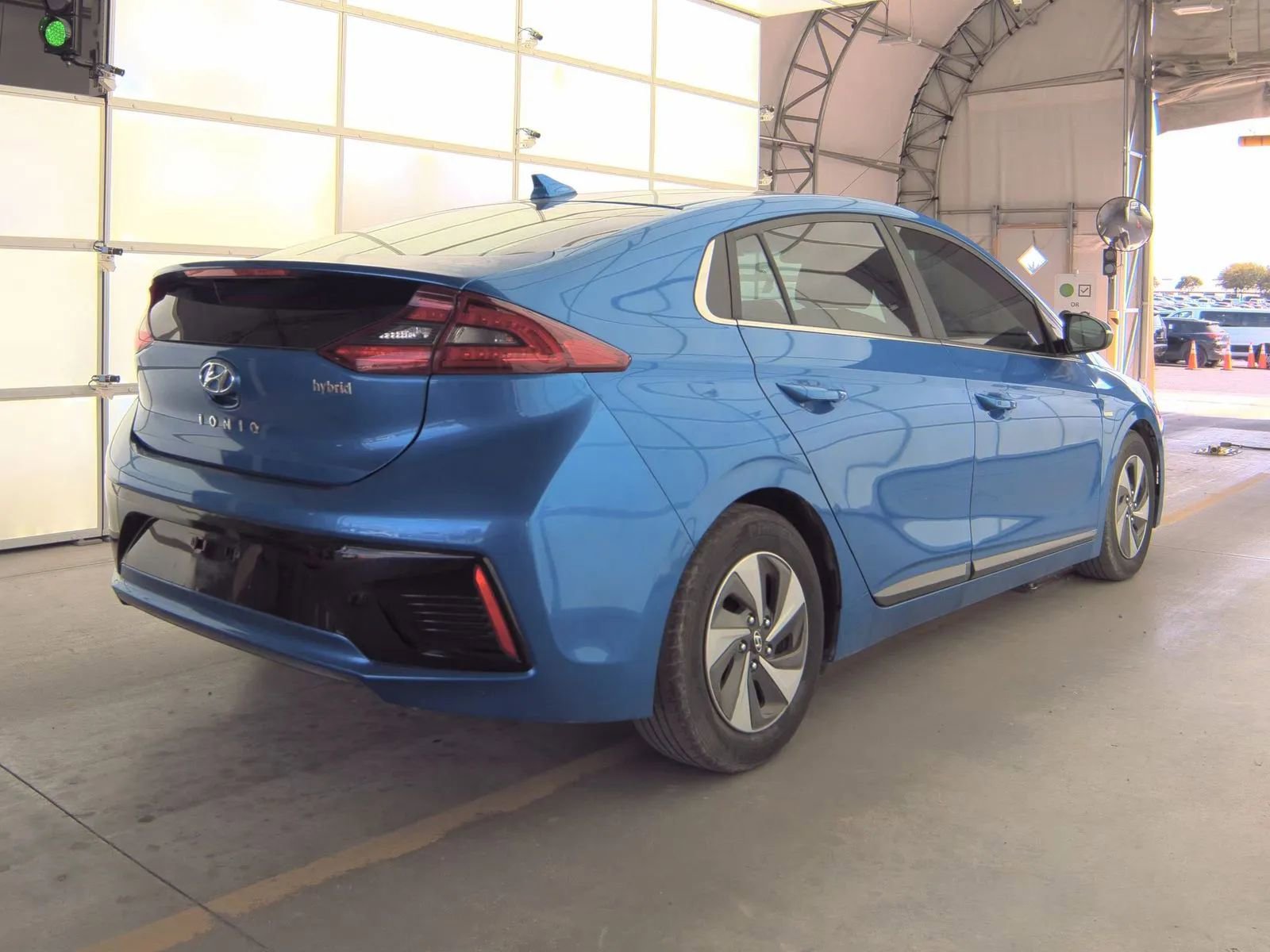 Used 2018 Hyundai Ioniq SEL image 5