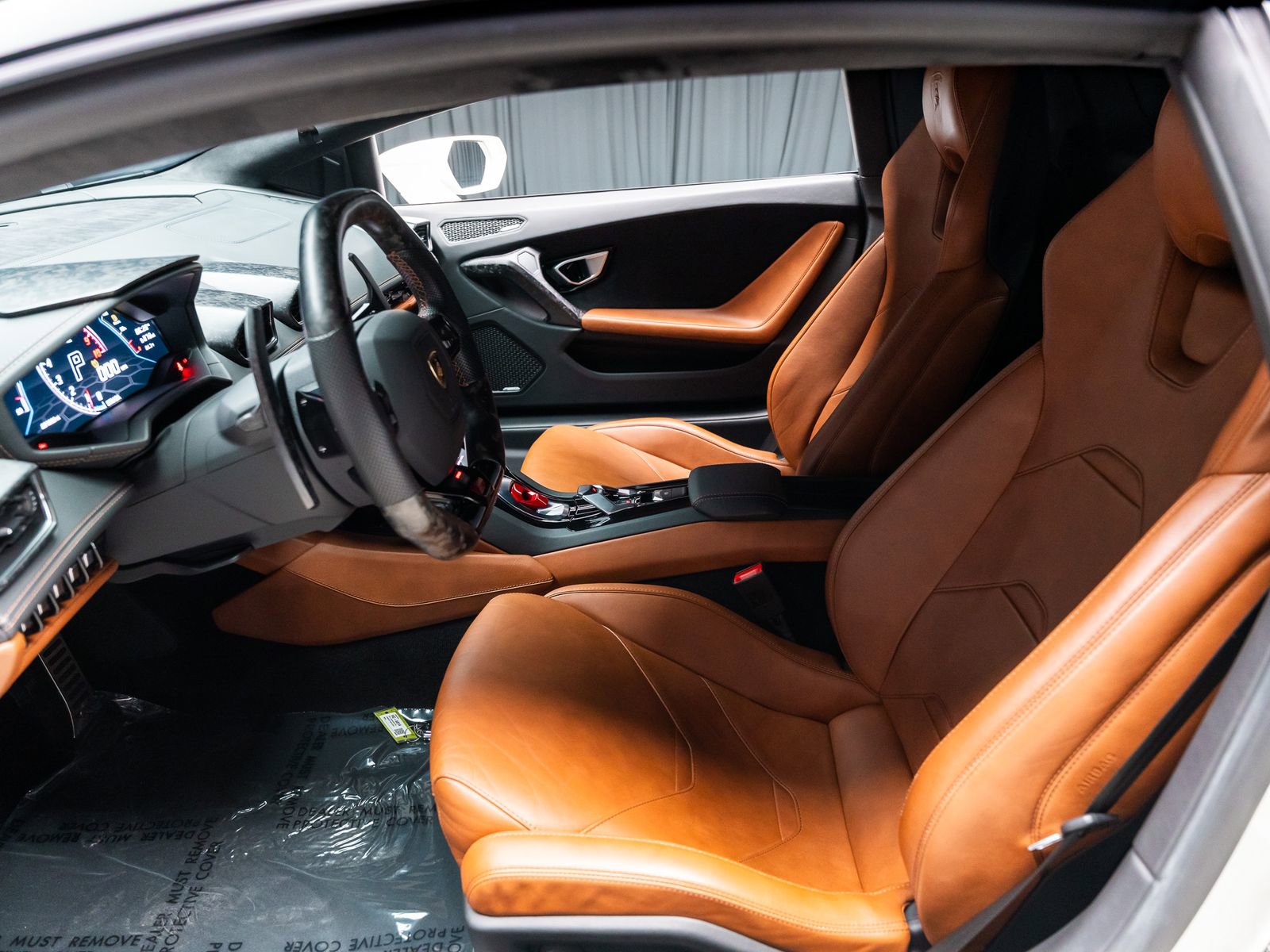 Used 2021 Lamborghini Huracan EVO image 5