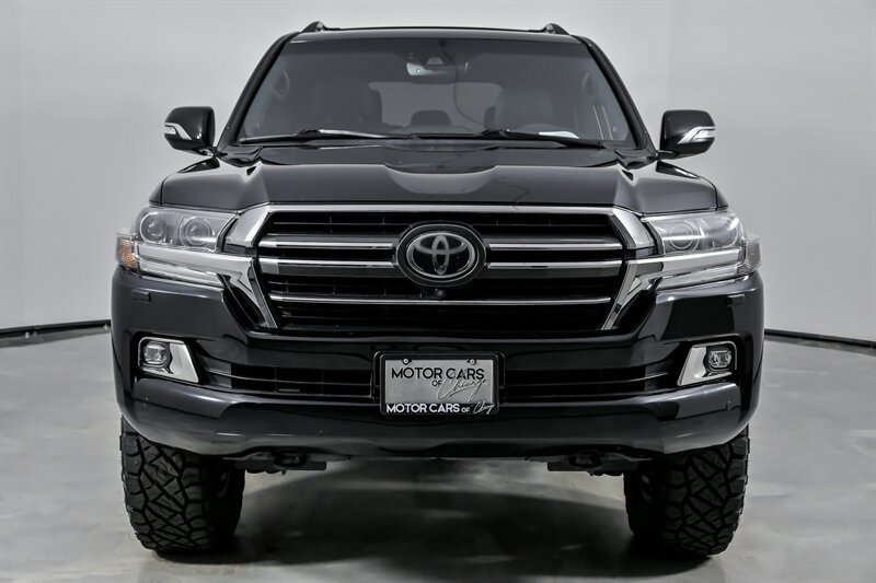 Used 2020 Toyota Land Cruiser Heritage Edition AWD/4WD image 4