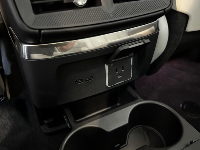 New 2026 Cadillac Vistiq Luxury image 10