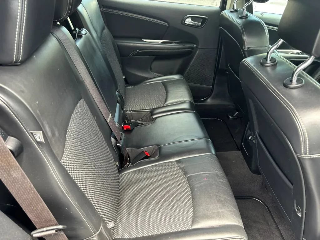 Used 2019 Dodge Journey Crossroad FWD image 16
