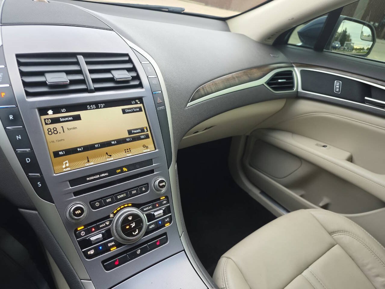 Used 2017 Lincoln MKZ Select w/ Climate Package FWD image 24