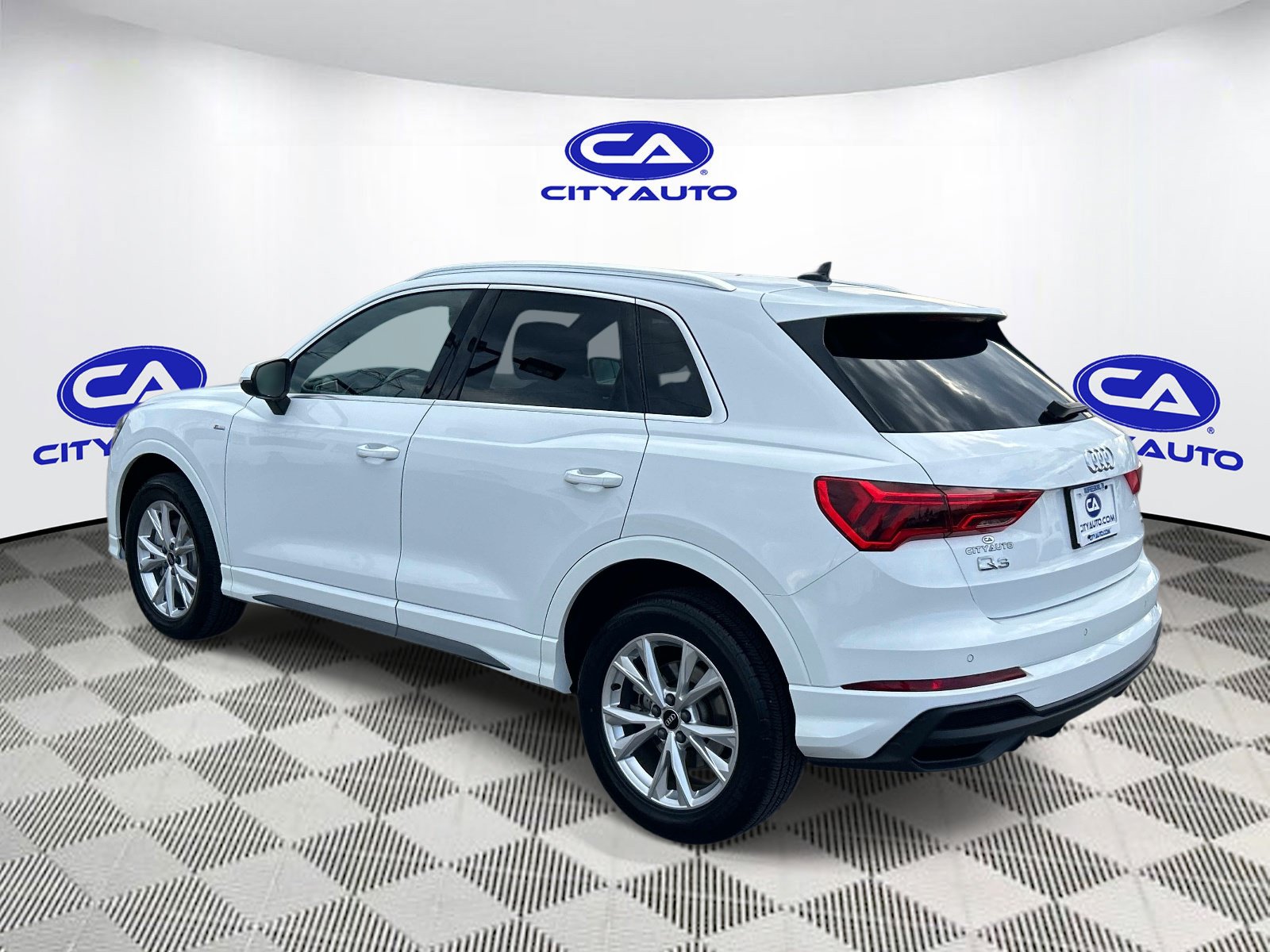Used 2025 Audi Q3 2.0T Premium AWD/4WD image 5