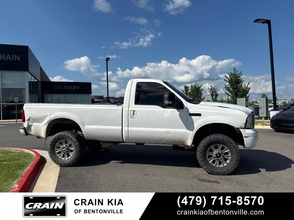 Used 2006 Ford F250 XL RWD image 2