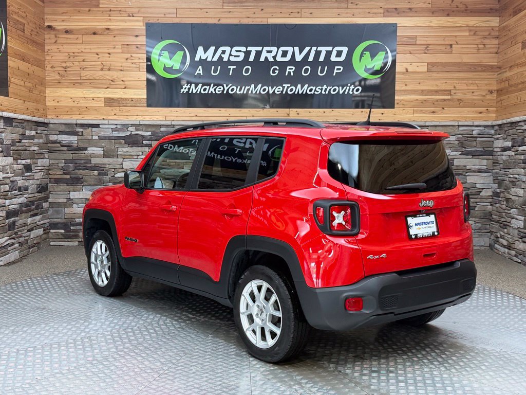 Used 2023 Jeep Renegade Latitude w/ Premium Group AWD/4WD image 17