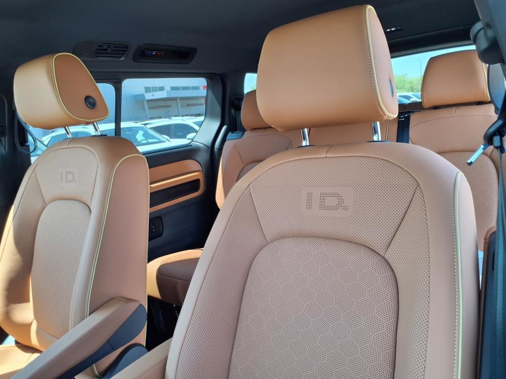 New 2025 Volkswagen ID. Buzz Pro S image 13