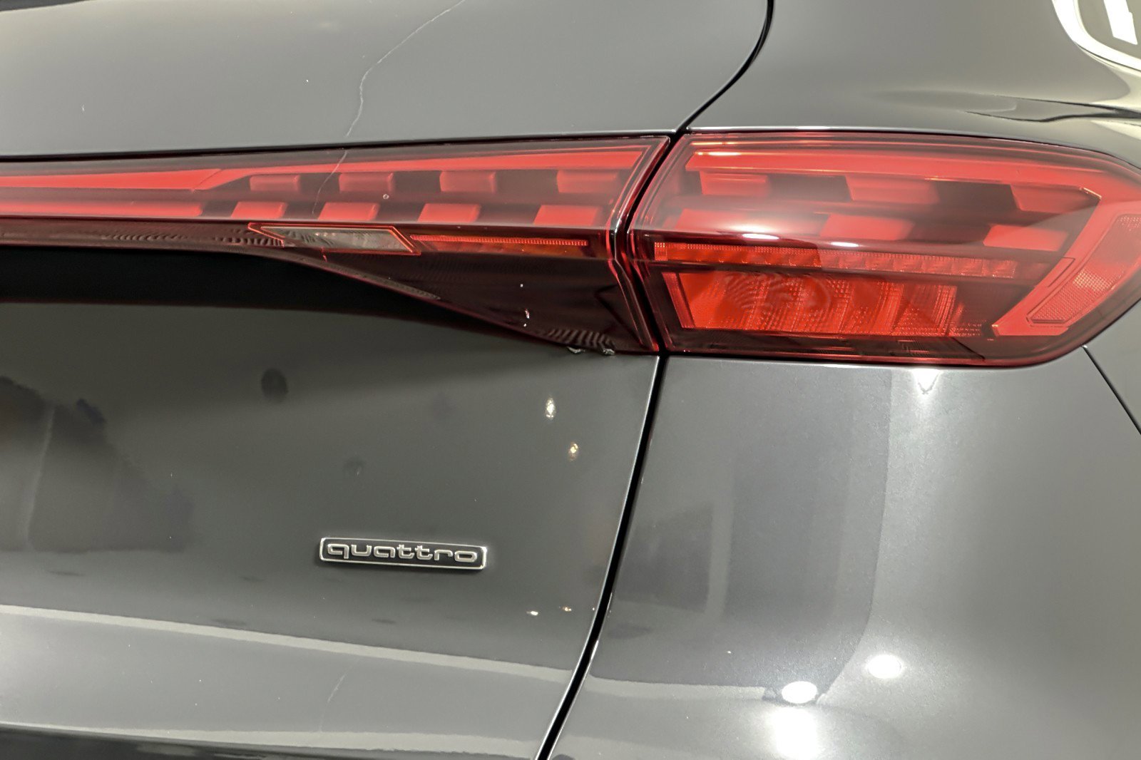 Used 2025 Audi Q5 Premium w/ Convenience Package image 26