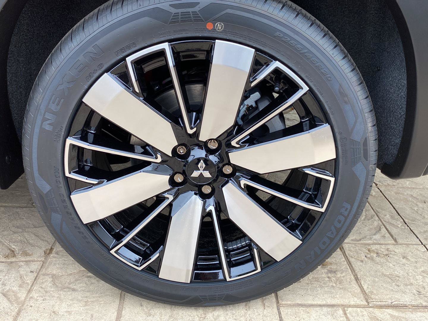 New 2026 Mitsubishi Outlander SE AWD/4WD image 12