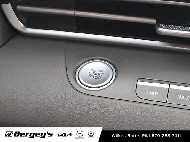 Used 2023 Hyundai Elantra SEL w/ Convenience Package image 27